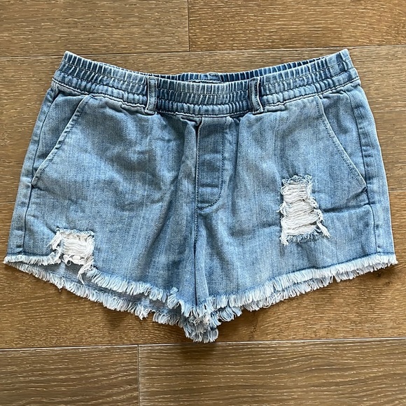 aerie Pants - Aerie Elastic Waist Pull-On Denim Chambray Shorts size small.